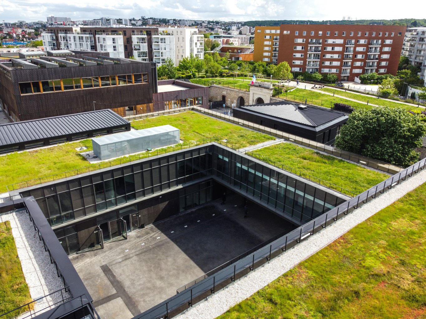 Inauguration du nouveau Collège de la Paix | Issy-les-Moulineaux